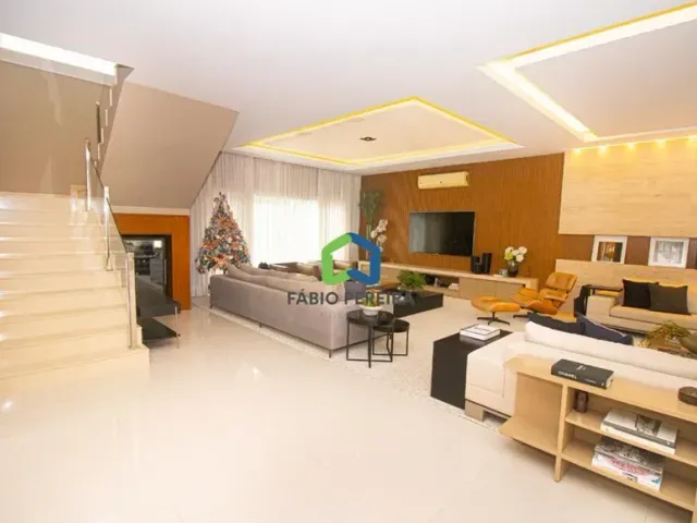 Casa com 861m² 4 quartos e 8 banheiros, à venda, no bairro Barra da Tijuca em Rio de Janeiro