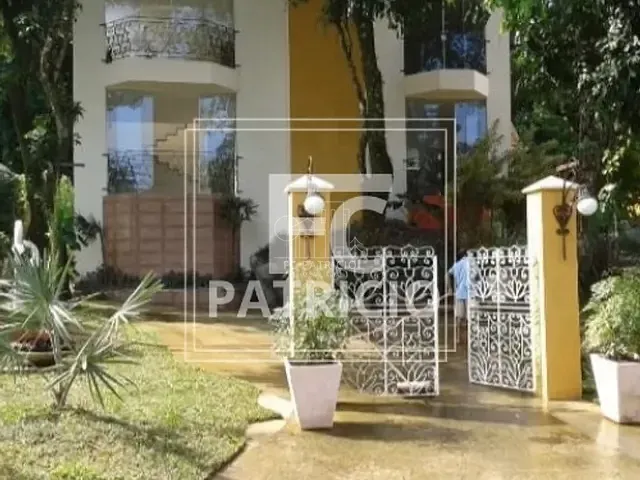 Casa com 650m² 3 quartos e 1 banheiro, à venda, no bairro Limoeiro em Guapimirim