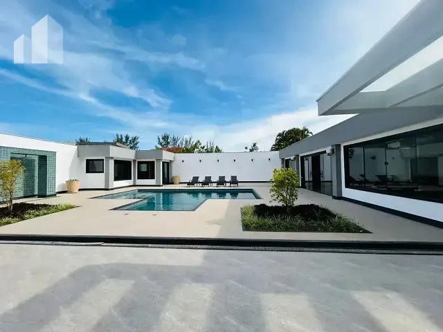 Casa 4 quartos e 6 banheiros, à venda, no bairro Barra da Tijuca em Rio de Janeiro