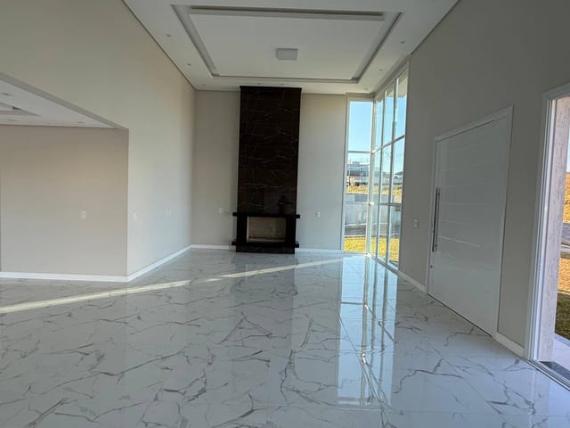 Casa com 210m² 3 quartos e 3 banheiros, à venda, no bairro Paraiso em Vila Flores