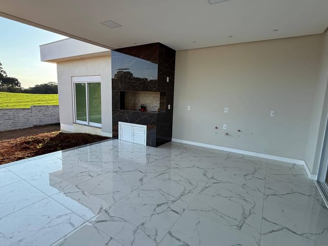 Casa com 210m² 3 quartos e 3 banheiros, à venda, no bairro Paraiso em Vila Flores