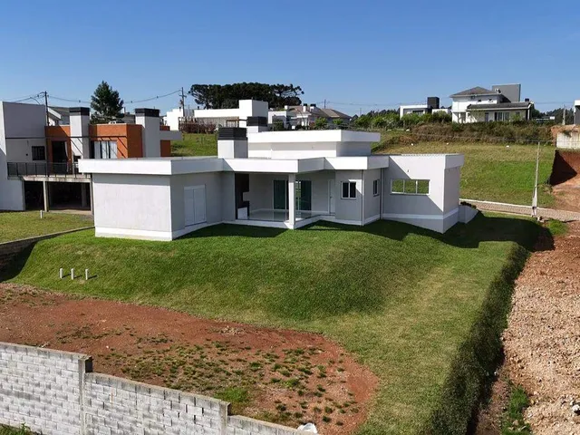Casa com 210m² 3 quartos e 3 banheiros, à venda, no bairro Paraiso em Vila Flores