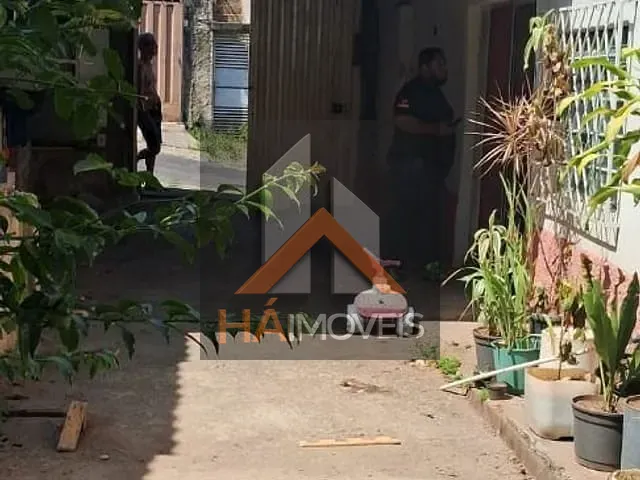 Casa com 180m² 2 quartos e 1 banheiro, à venda, no bairro Vera Cruz em Belo Horizonte