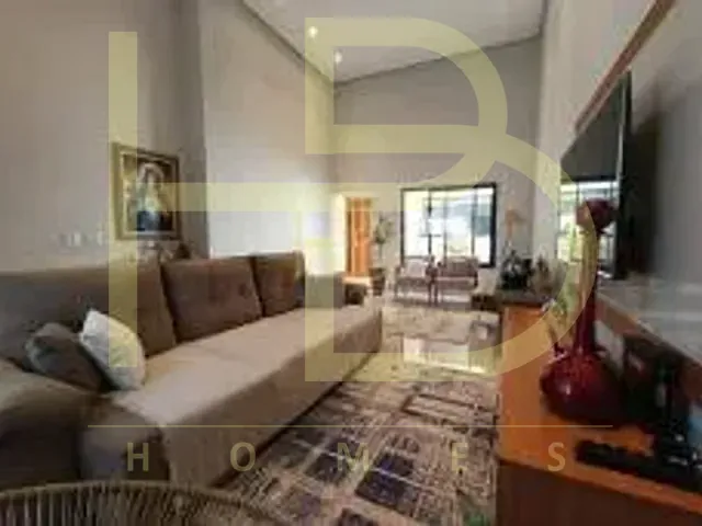 Casa com 250m² 3 quartos e 2 banheiros, à venda, no bairro Wanel Ville em Sorocaba