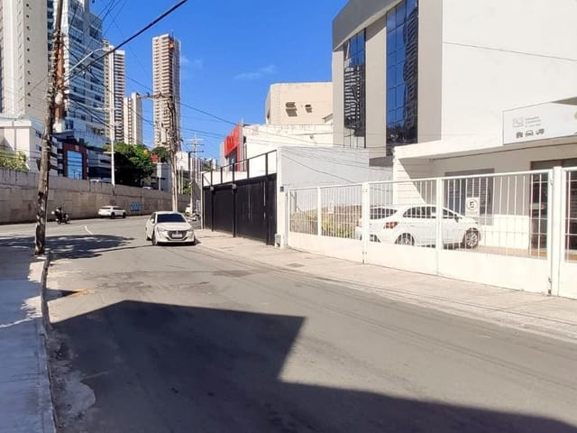 Casa para alugar, no bairro Rio Vermelho em Salvador