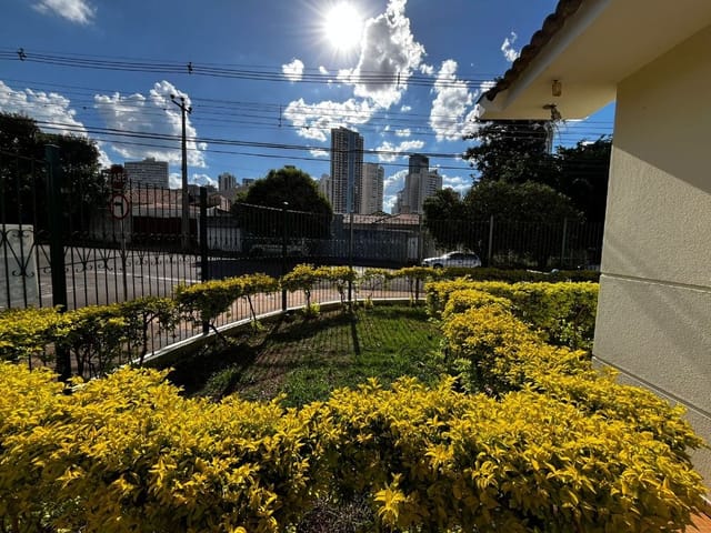 Casa com 320m² 3 quartos e 4 banheiros, para alugar, no bairro Guanabara em Londrina