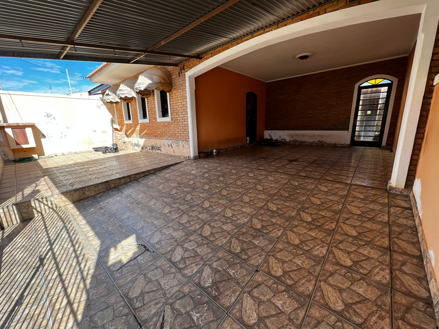 Casa 3 quartos e 2 banheiros, à venda, no bairro Santa Cecília em Paulínia