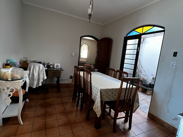 Casa 3 quartos e 2 banheiros, à venda, no bairro Santa Cecília em Paulínia