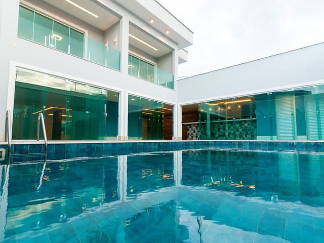 Casa com 427m² 3 quartos e 5 banheiros, à venda, no bairro Mata da Praia em Vitória