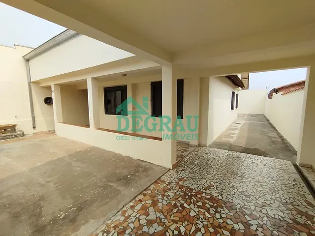 Casa 3 quartos e 1 banheiro, para alugar, no bairro Conjunto Habitacional Tancredo Neves em Itapeva