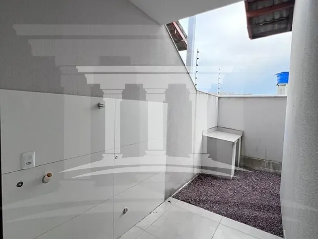Casa com 300m² 2 quartos e 1 banheiro, à venda, no bairro Belvedere  em Sinop