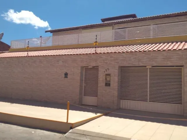 Casa 5 quartos e 2 banheiros, à venda, no bairro Perpétuo Socorro em Paulo Afonso
