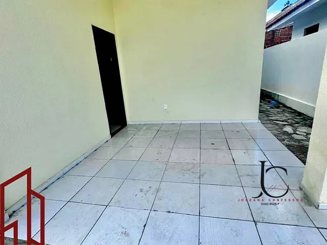Casa 2 quartos e 1 banheiro, à venda, no bairro Centro em Nossa Senhora do Livramento