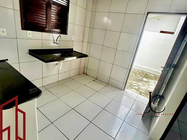 Casa 2 quartos e 1 banheiro, à venda, no bairro Centro em Nossa Senhora do Livramento