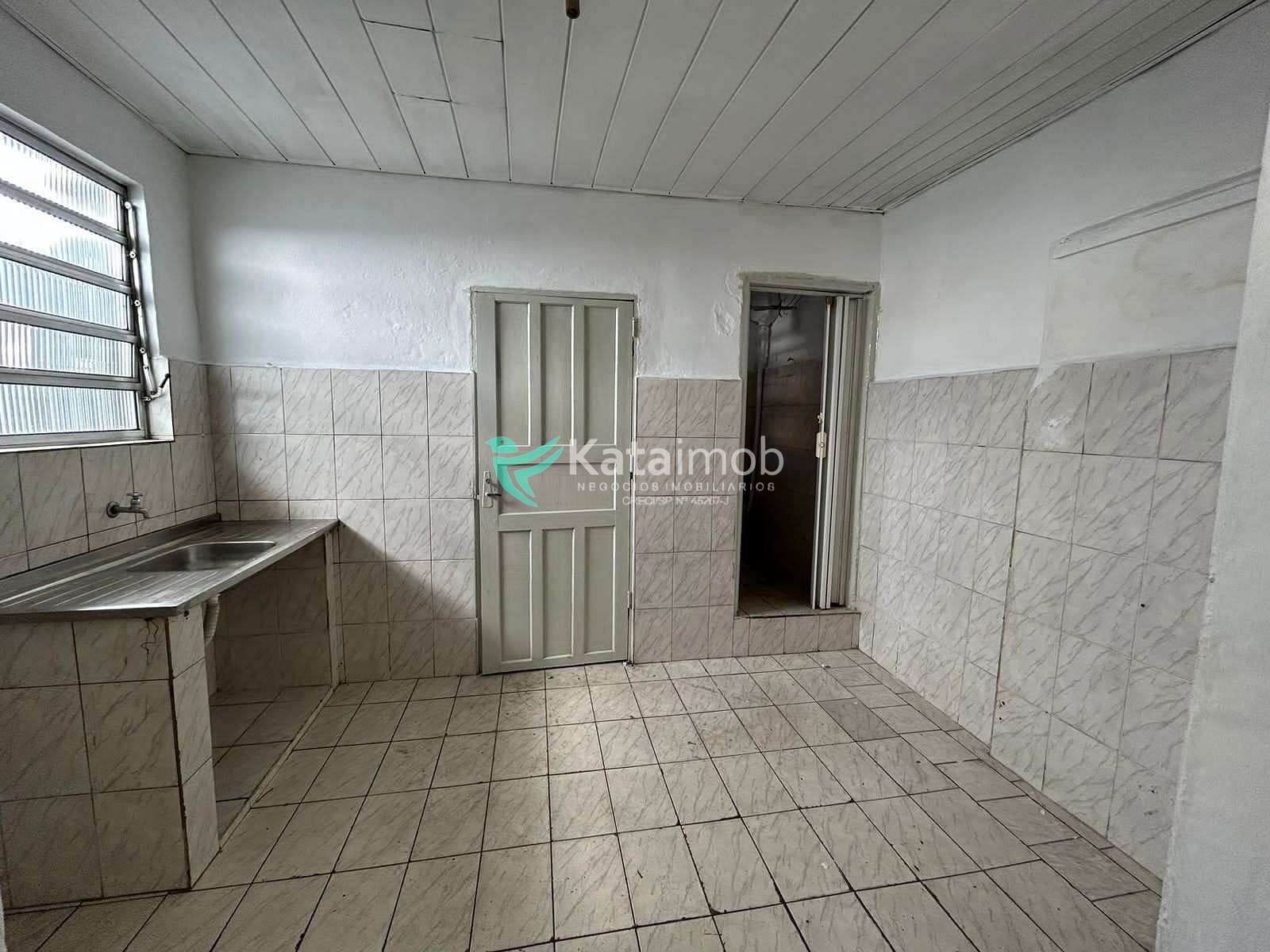 Casa à venda com 5 quartos, 240m² - Foto 5