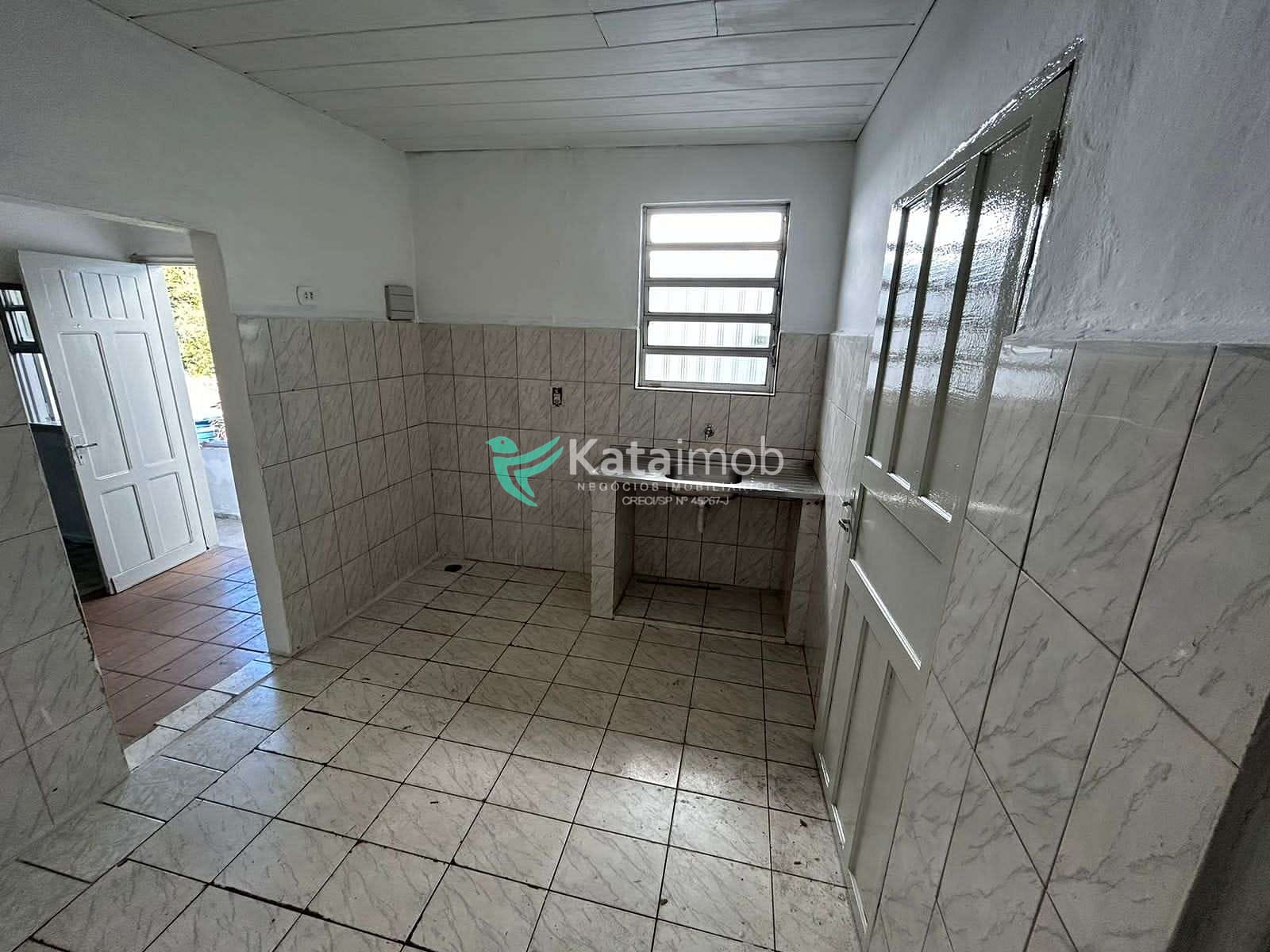 Casa à venda com 5 quartos, 240m² - Foto 9