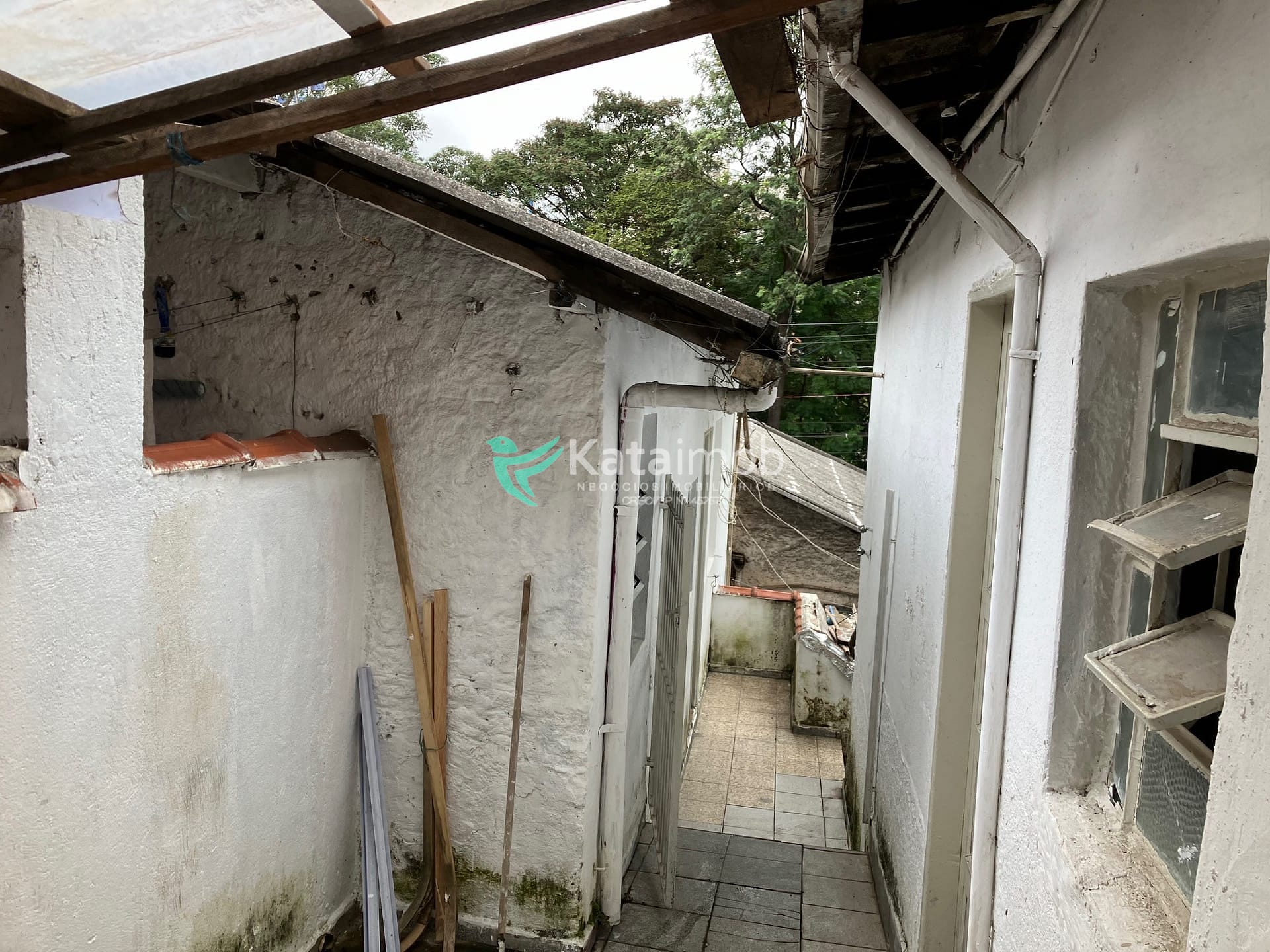 Casa à venda com 5 quartos, 240m² - Foto 13