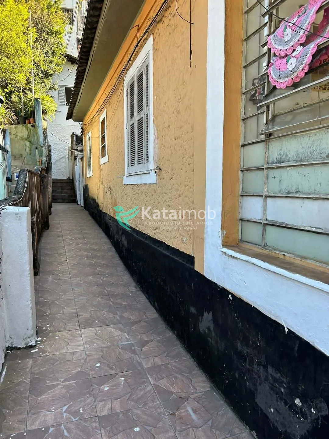 Casa, 5 quartos, 240 m² - Foto 1