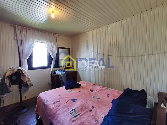 Casa com 166m² 5 quartos e 2 banheiros, à venda, no bairro Industriários em Concórdia