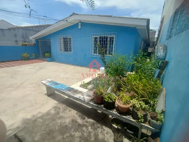 Casa 3 quartos e 1 banheiro, à venda, no bairro Fazendinha em Curitiba