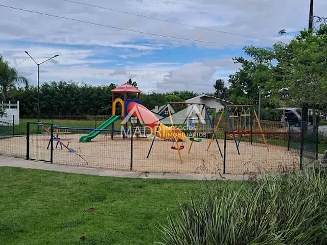 Casa com 90m² 3 quartos e 1 banheiro, à venda, no bairro Caminho Novo em Palhoça