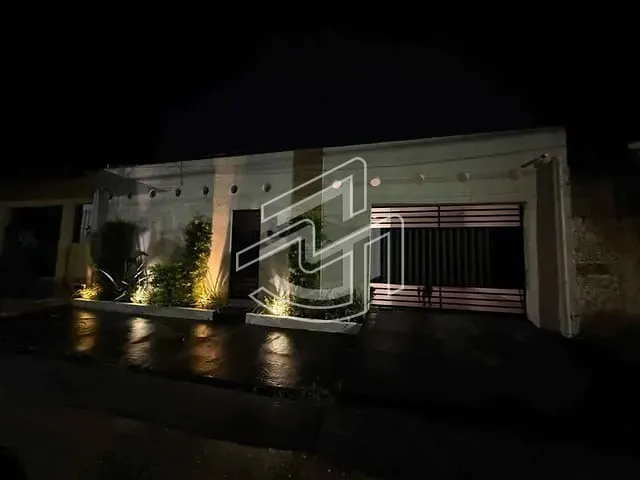 Casa 3 quartos e 4 banheiros, à venda, no bairro Parque Verde em Belém