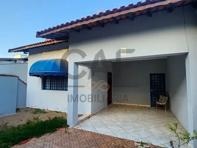 Casa com 250m² 2 quartos e 3 banheiros, à venda, no bairro Nova Jaguariúna em Jaguariúna