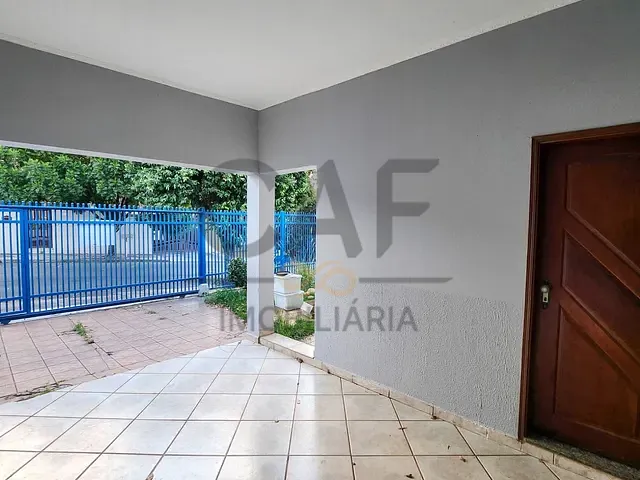 Casa com 250m² 2 quartos e 3 banheiros, à venda, no bairro Nova Jaguariúna em Jaguariúna