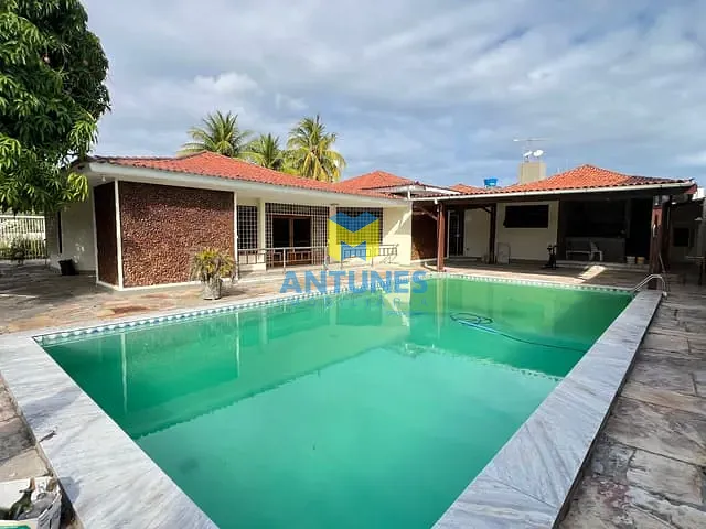 Casa com 600m² 5 quartos e 4 banheiros, à venda, no bairro Imbiribeira em Recife