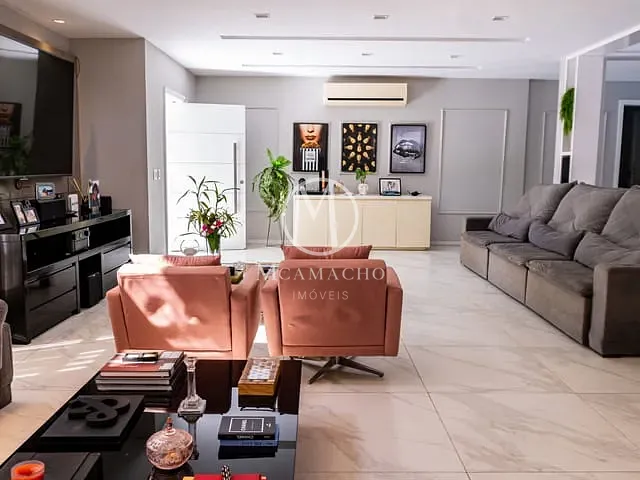 Casa com 683m² 6 quartos e 7 banheiros, à venda, no bairro Itanhangá em Rio de Janeiro