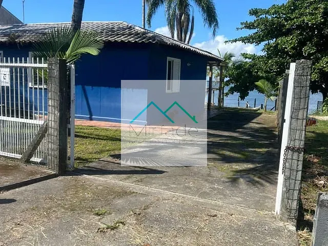 Casa 4 quartos e 2 banheiros, à venda, no bairro Pontal do Norte em Itapoá
