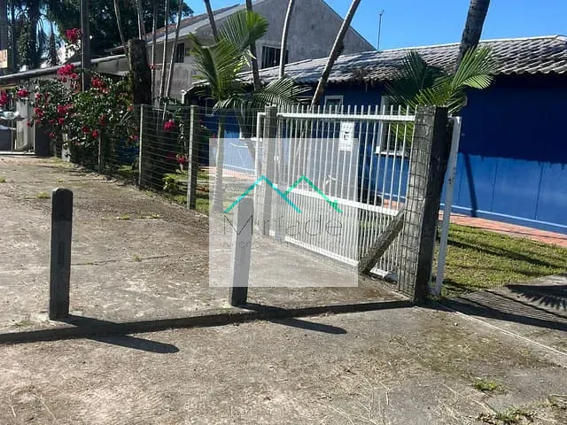 Casa 4 quartos e 2 banheiros, à venda, no bairro Pontal do Norte em Itapoá