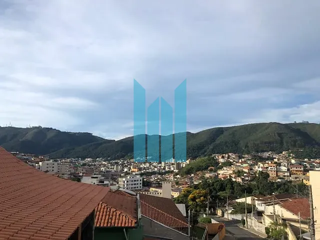 Casa com 184m² 3 quartos e 2 banheiros, à venda, no bairro Santa Lucia em Poços de Caldas