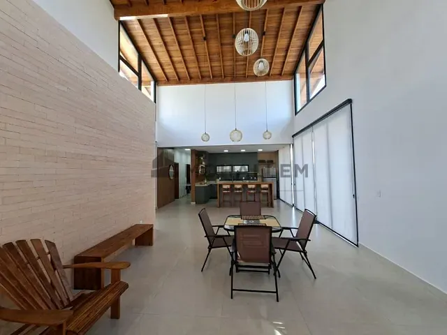 Casa com 1900m² 3 quartos e 2 banheiros, à venda, no bairro Condomínio Vista Verde em Piranguinho