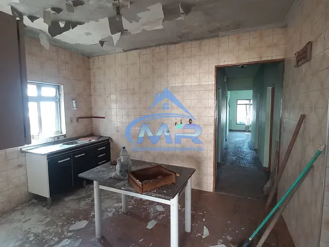 Casa com 252m² 4 quartos e 1 banheiro, à venda, no bairro Parque Císper em São Paulo