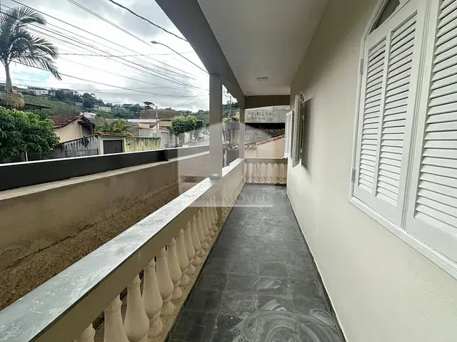 Casa 3 quartos e 1 banheiro, para alugar, no bairro João XXIII em Muriaé