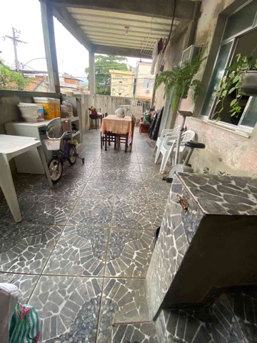 Casa com 150m² 2 quartos e 1 banheiro, à venda, no bairro Inhaúma em Rio de Janeiro