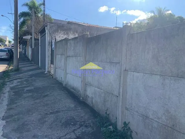 Casa com 614m² 2 quartos e 1 banheiro, à venda, no bairro Centro em Capivari