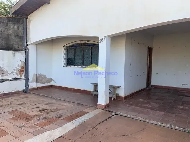 Casa com 614m² 2 quartos e 1 banheiro, à venda, no bairro Centro em Capivari