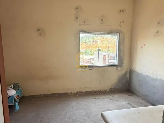 Casa 2 quartos e 2 banheiros, à venda, no bairro Serapião em Dom Cavati