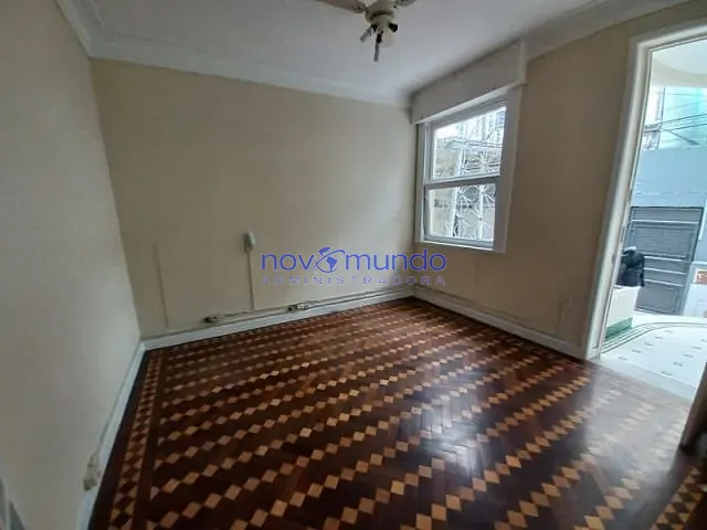 Casa com 220m², para alugar, no bairro Tijuca em Rio de Janeiro