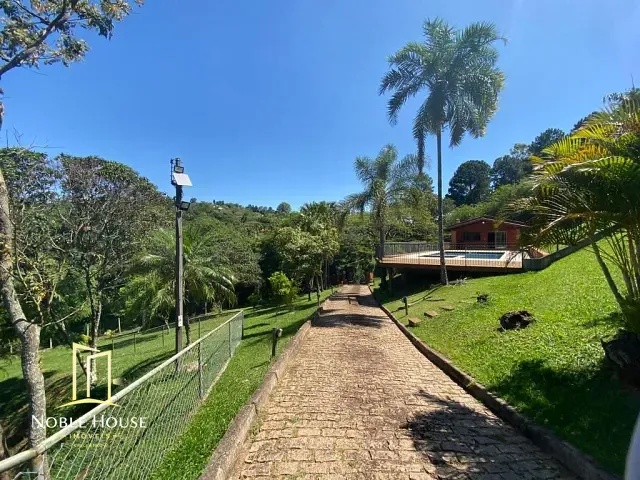 Casa 4 quartos e 5 banheiros, para alugar, no bairro Caixa D´Água em Vinhedo