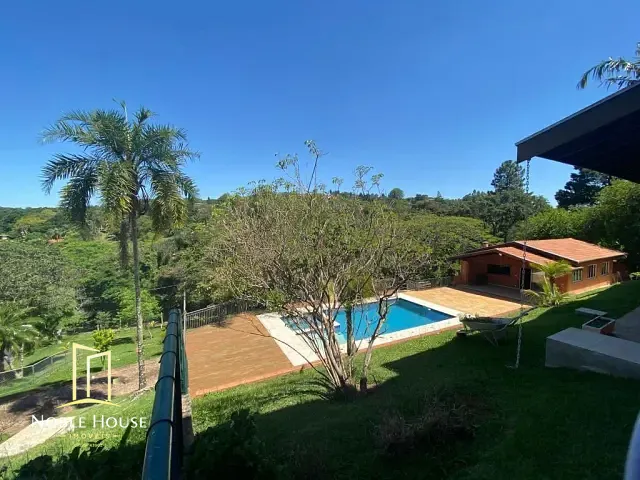 Casa 4 quartos e 5 banheiros, para alugar, no bairro Caixa D´Água em Vinhedo