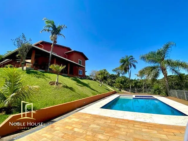 Casa 4 quartos e 5 banheiros, para alugar, no bairro Caixa D´Água em Vinhedo