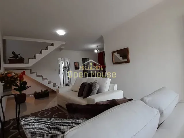 Casa com 240m² 3 quartos e 3 banheiros, à venda, no bairro Santa Rosa em Barra Mansa