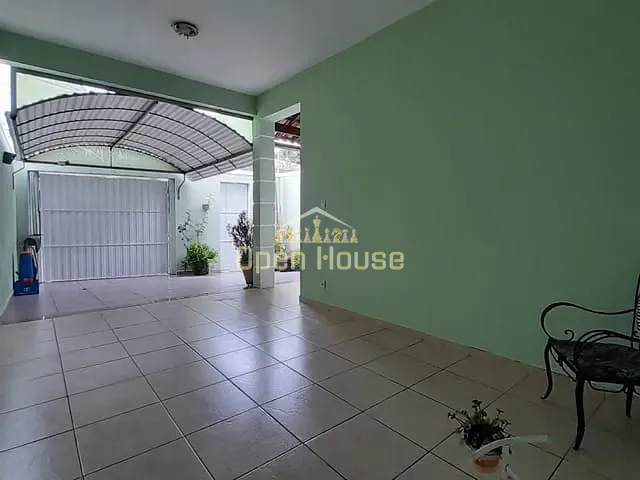 Casa com 240m² 3 quartos e 3 banheiros, à venda, no bairro Santa Rosa em Barra Mansa