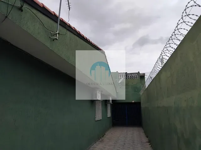 Casa com 360m² 4 quartos e 5 banheiros, à venda, no bairro Quitaúna em Osasco
