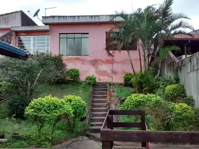 Casa com 300m² 3 quartos e 2 banheiros, à venda, no bairro Parque das Américas em Mauá