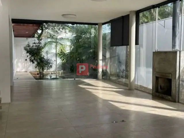 Casa com 625m² 3 quartos e 4 banheiros, à venda, no bairro Campo Belo em São Paulo