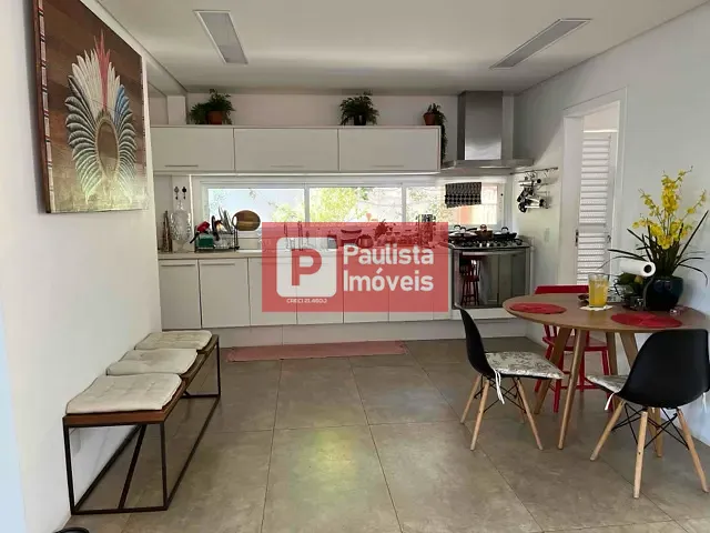 Casa com 625m² 3 quartos e 4 banheiros, à venda, no bairro Campo Belo em São Paulo